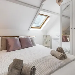 pips-cottage.exeterhotels.net/